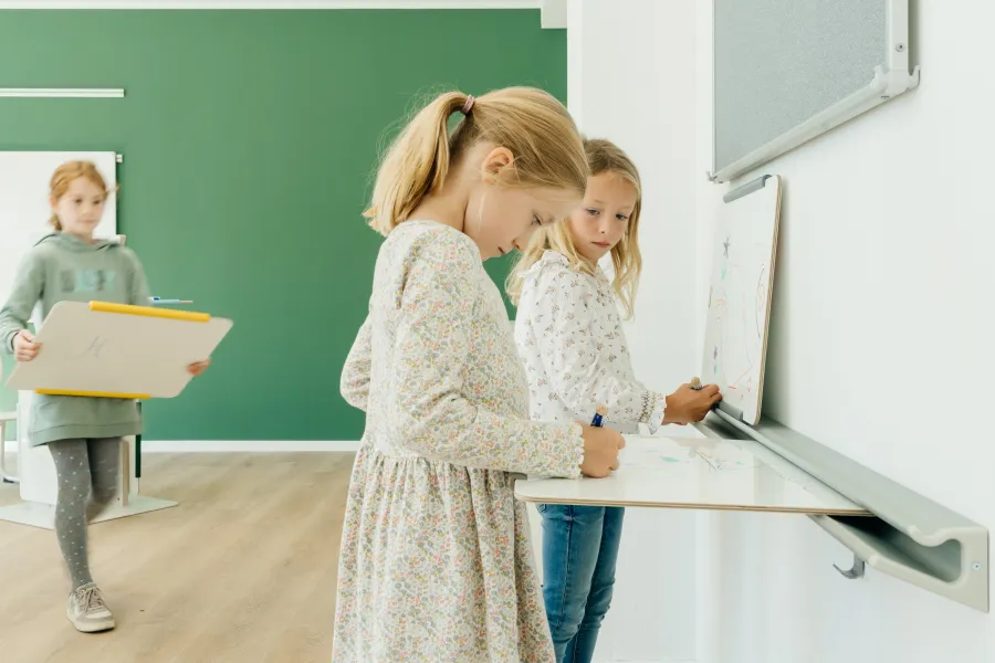 FLÖTOTTO - Education